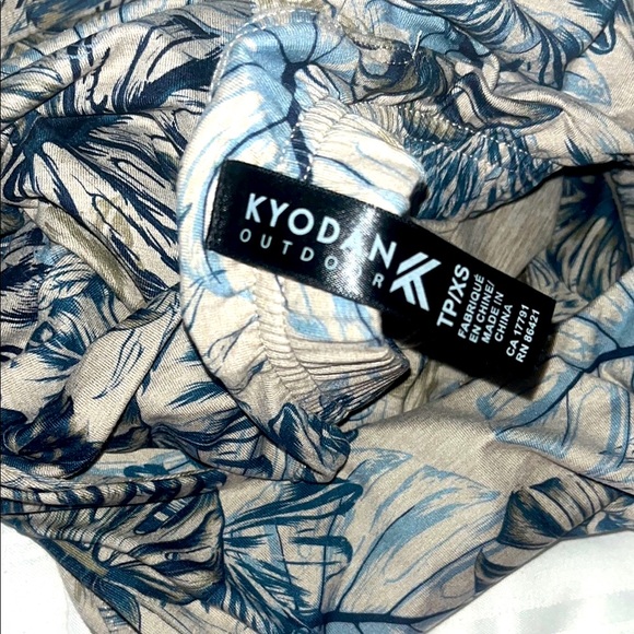 Sleeveless athletic Dress - Picture 7 of 7